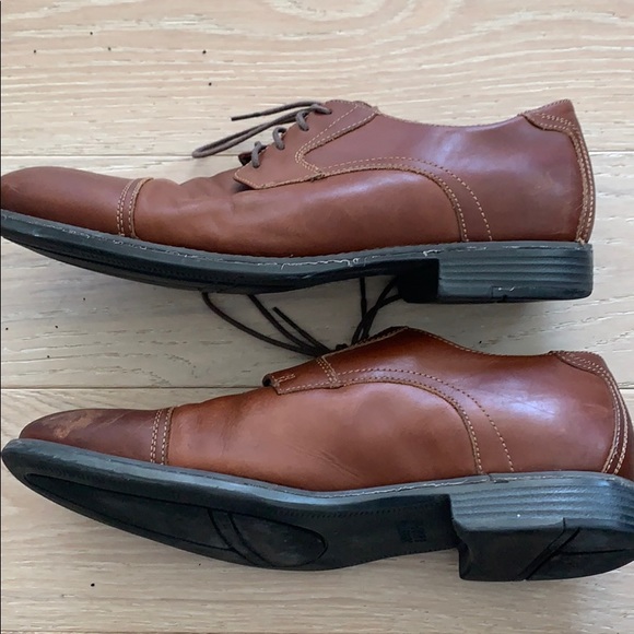 Men Johnston & Murphy cap toe dress shoes - Picture 6 of 7